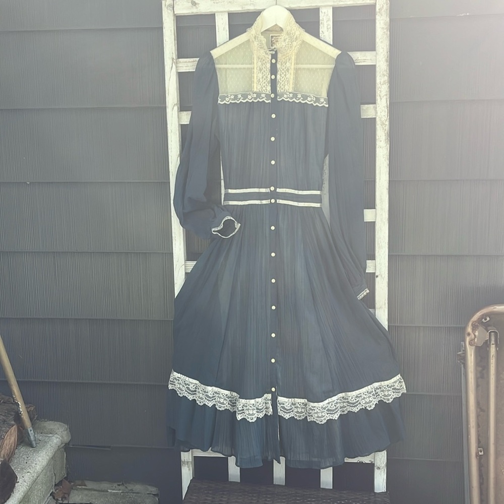 Vintage 1981 Gunne Sax by Jessica Cottagecore Blue Lace Dress